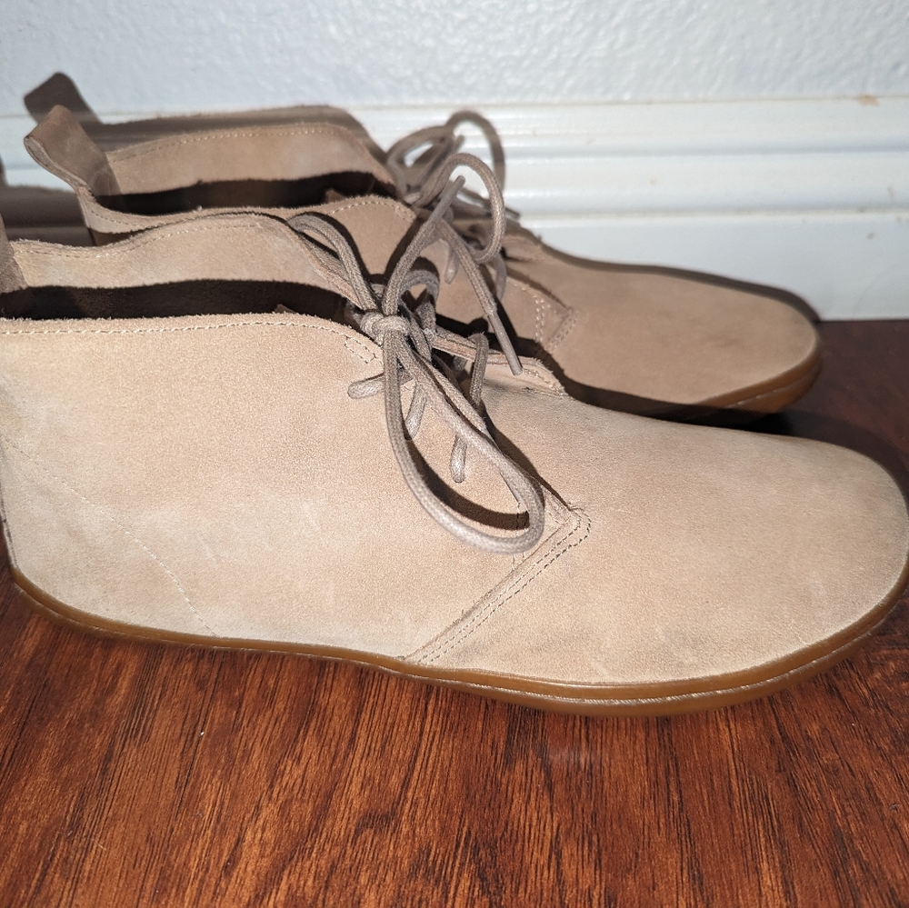 VivoBarefoot Gobi III Chukka Boots Women's (Suede) Size 41L / 10 US